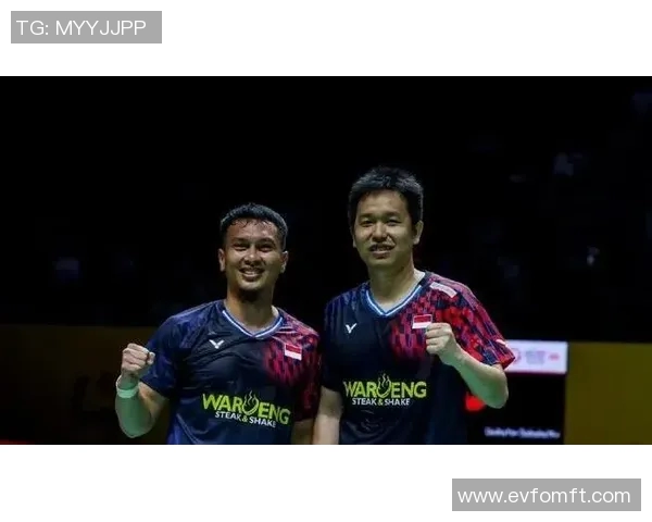 羽毛球双打中场沟通模式对临场表现的影响与互动关系分析